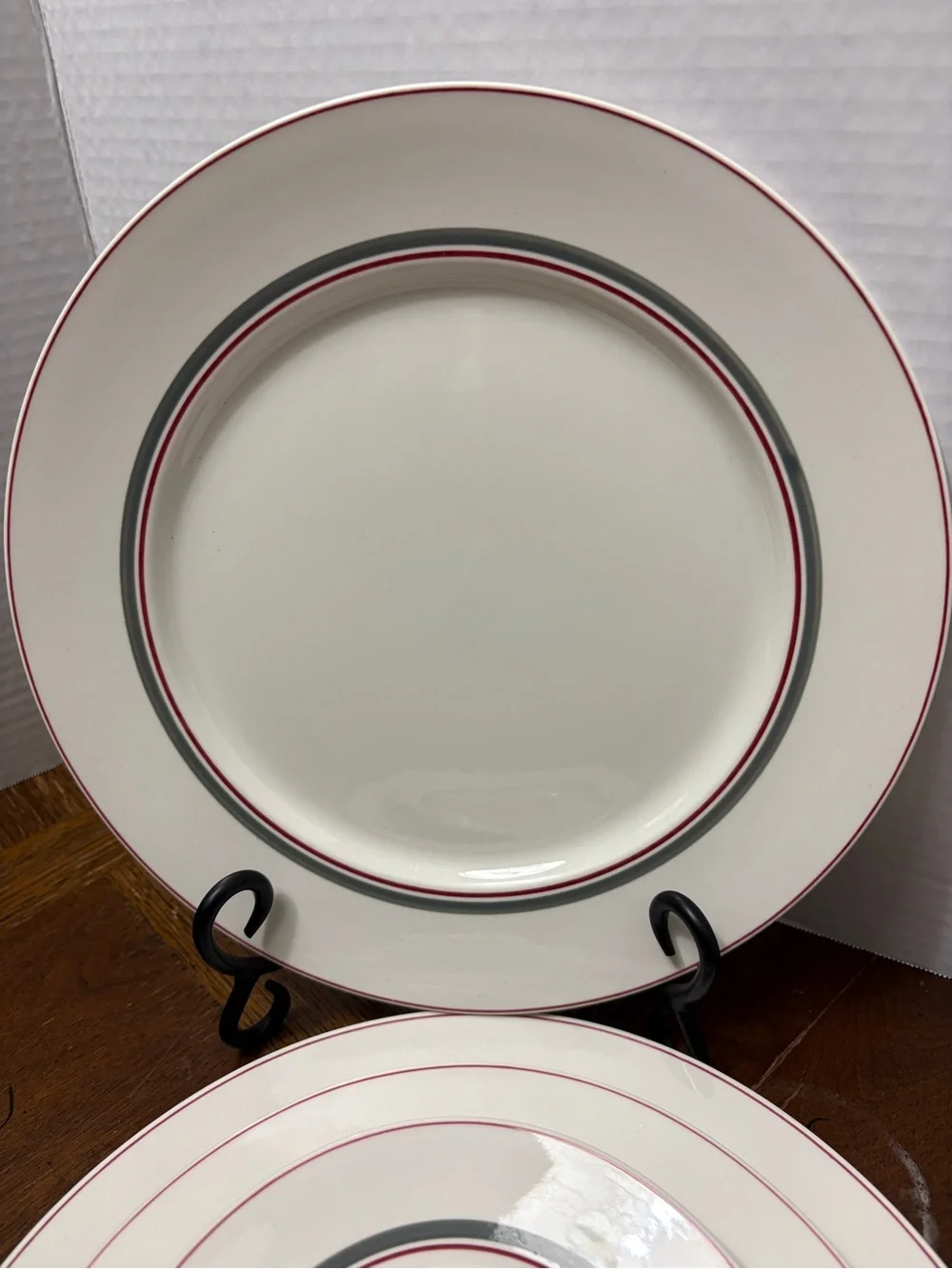 Villeroy & Boch White Dinnerware with Red and Gray Rim Set of 6 pieces